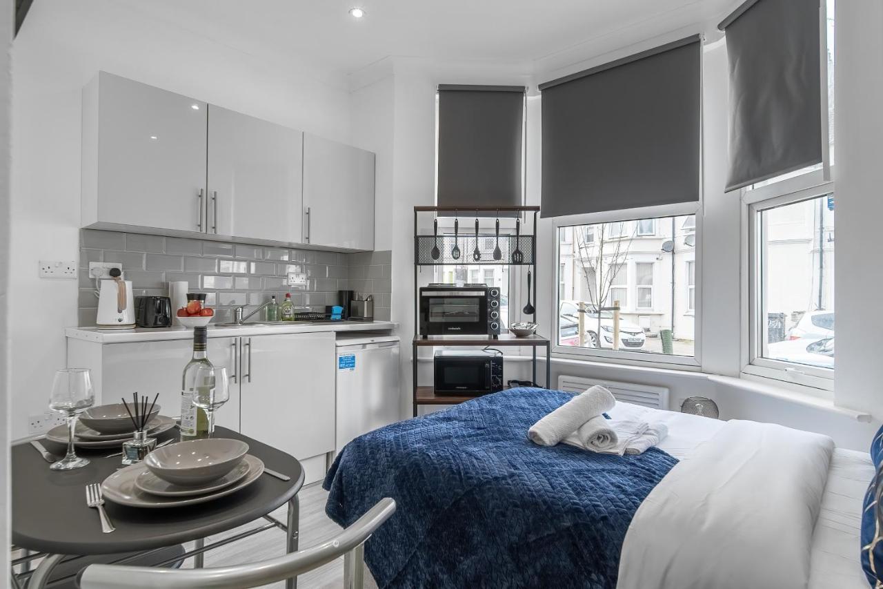 Livestay-Modern Studio Rooms In Zone 2 Londra Exterior foto